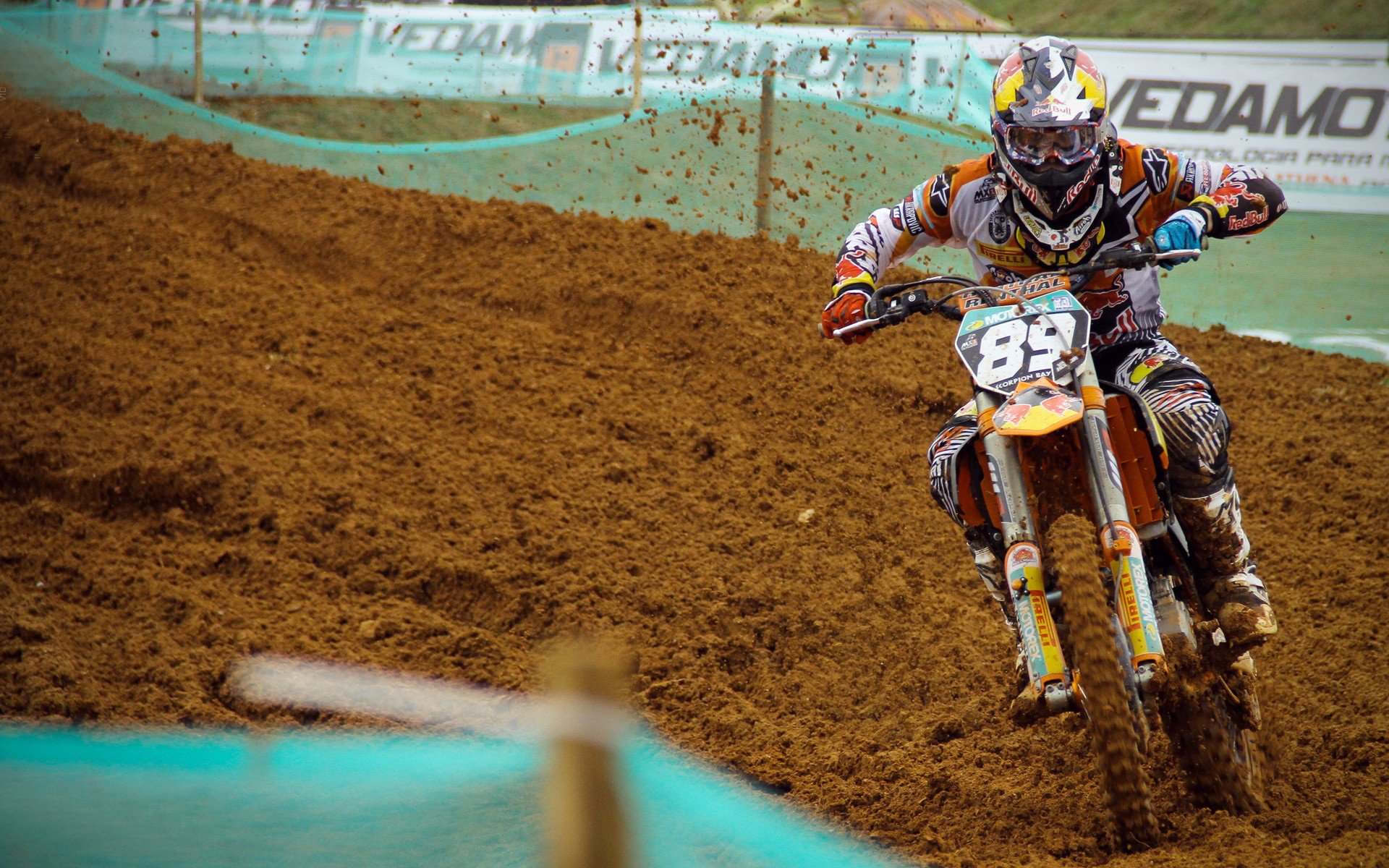 当轻取遇见统治，体育叙事中的唯一性瞬间